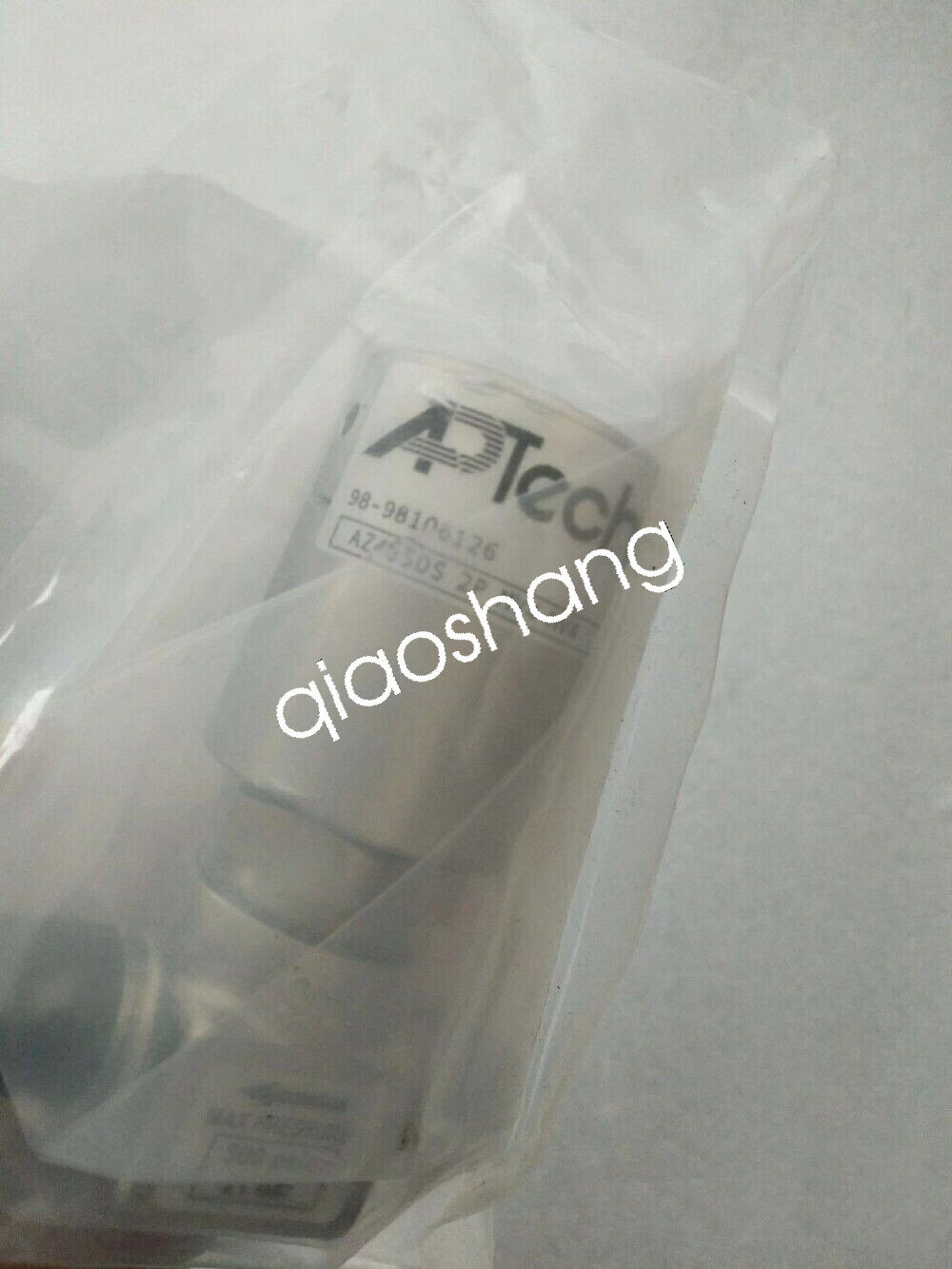 1PCS APTech AZ4550S 2P MV4 MV4 valve