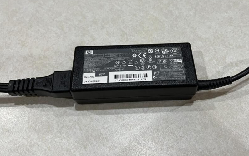 HP Charger AC Power Adapter 65W 18.5V 3.5A  7.4mm*5.0mm black tip (608425-001)