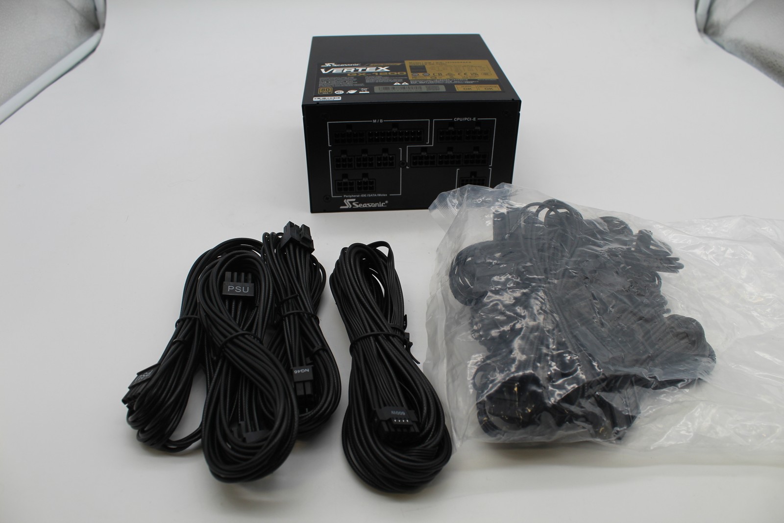 Seasonic VERTEX GX-1200 Power Supply PC663578