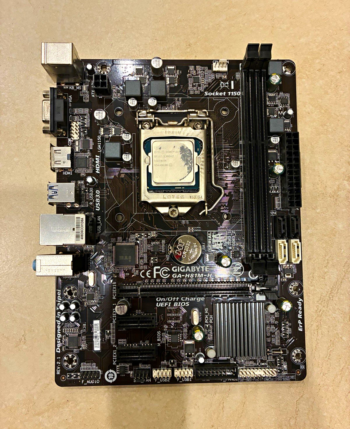 GIGABYTE GA-H81M-H MicroATX Socket 1150 Motherboard w/ Intel Core i5 3.30GHz