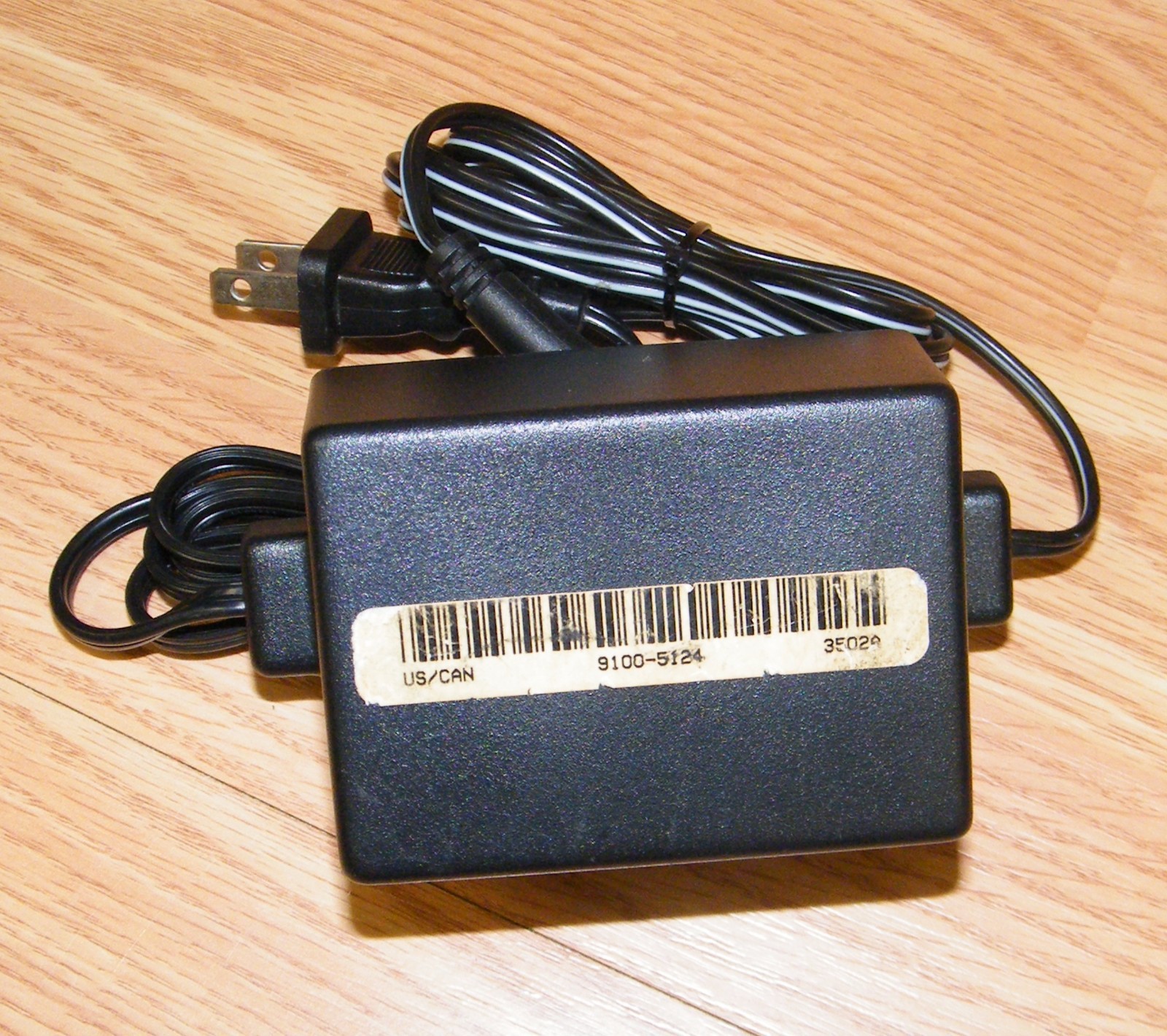 Genuine HP Hewlett Packard (C2175A) AC Adapter 120V Output 30V Power Supply 