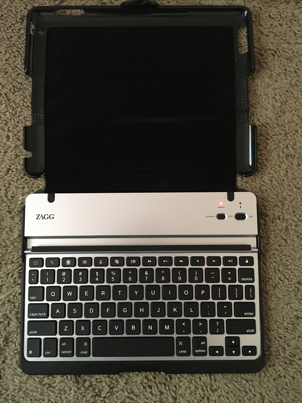 zagg folio state of the art tablet accessory for ipad 2&3rd generation