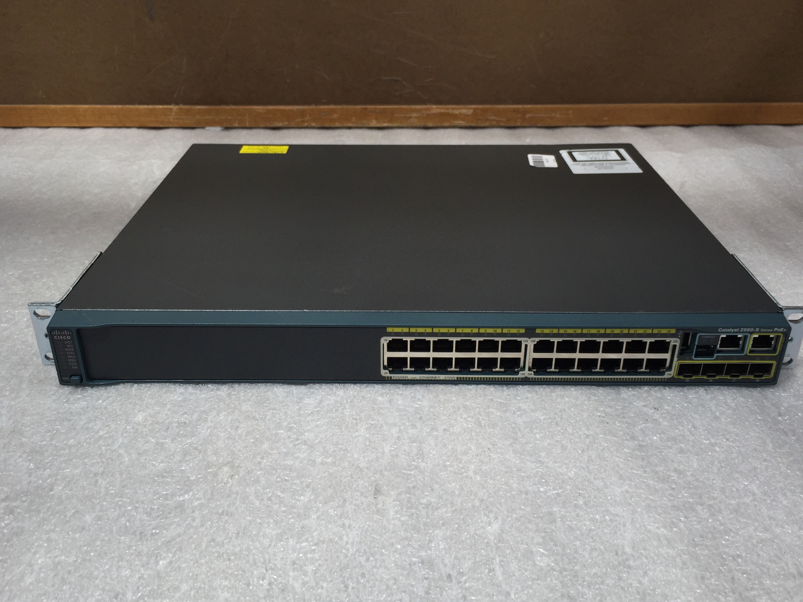 Cisco WS-C2960S-24PS-L 24 Port Managed Gigabit Switch w / POE and 4 x SFP