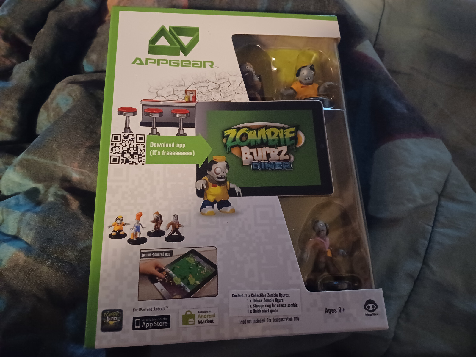 NEW 2011 APPGEAR Zombie Burbz Diner Amplified Reality Game iOS iPad Android