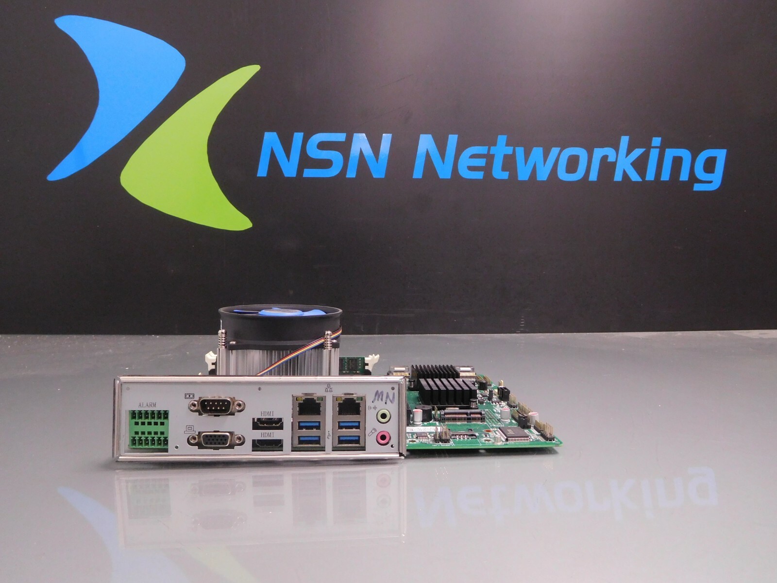 NVR SV6-B75A6 High-Performance Micro-ATX Motherboard I3-3220 3.30GHZ 8GB RAM