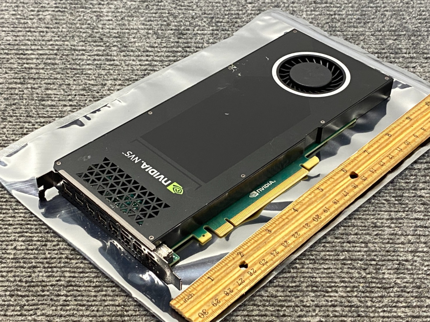 PNY NVIDIA NVS 810 4GB Mini DisplayPort Graphics Card VCNCS810 (Unit Only)