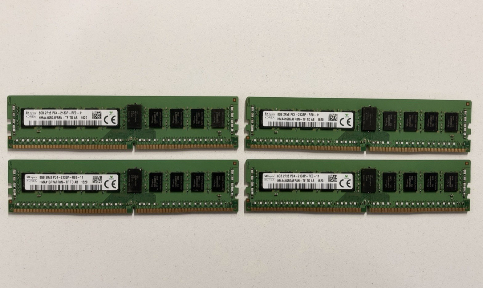 Hynix 4 x 8GB DDR4 2Rx8 PC4-2133P-R Server Memory RAM RDIMM HMA41GR7AFR8N-TF