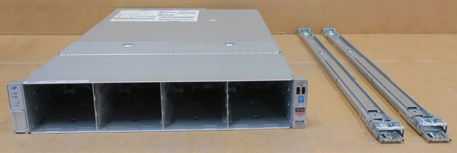 Sun Oracle X4-2L-BASE-12 - 12 x 3.5" LFF + 2 x 2.5" 2U 2 x PS + Rails 2U Server