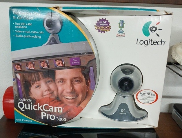Logitech QuickCam Pro 3000 Web Cam Vintage Never Been Used.