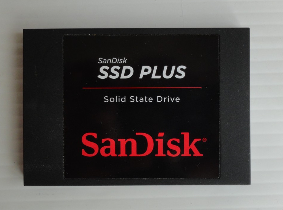 SanDisk SSD Plus 2TB 2.5" SATA III Internal HDD Hard Drive,  SDSSDA-2T00