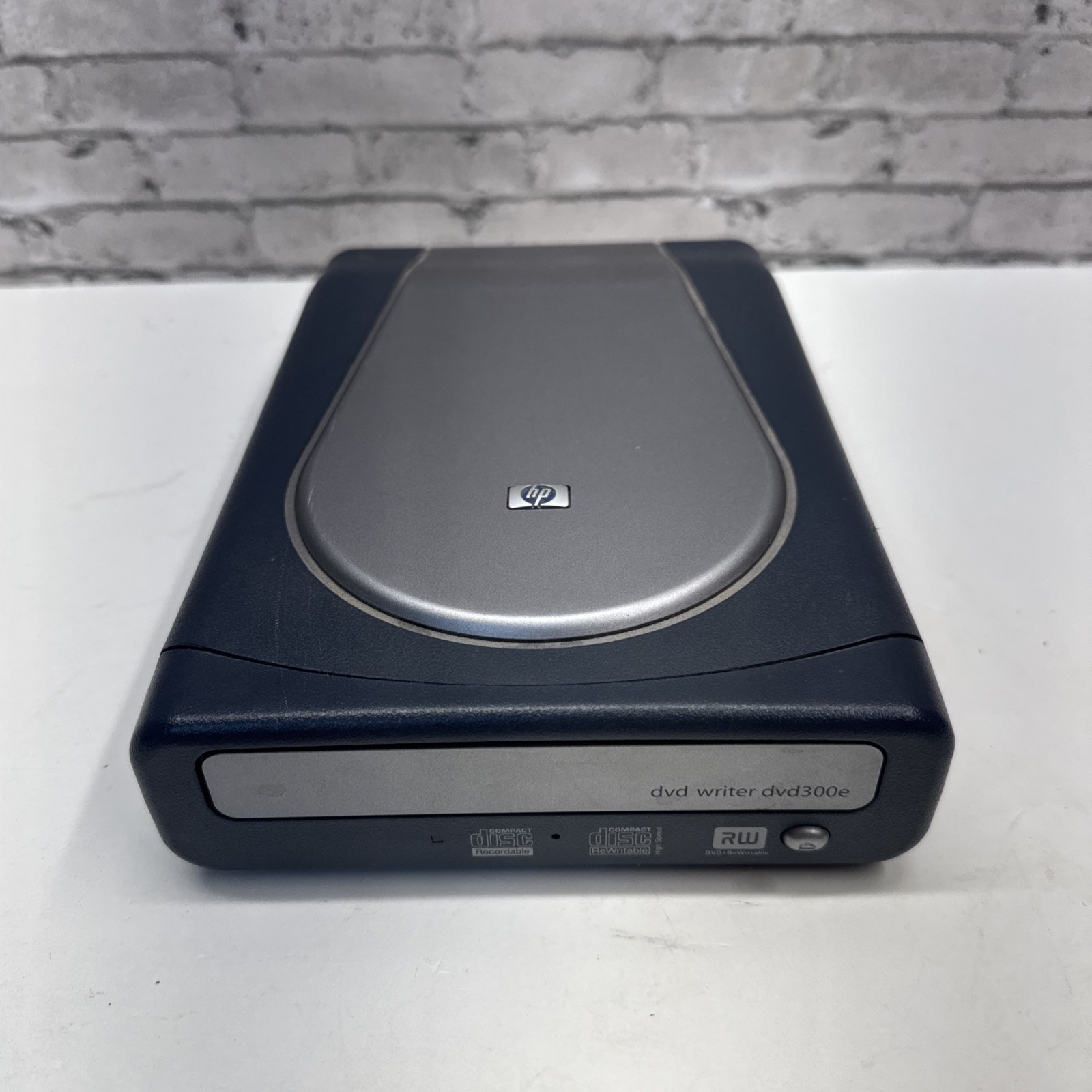 USED Hewlett Packard DVD 300E/XE DVD Writer w/o power cable, not tested 