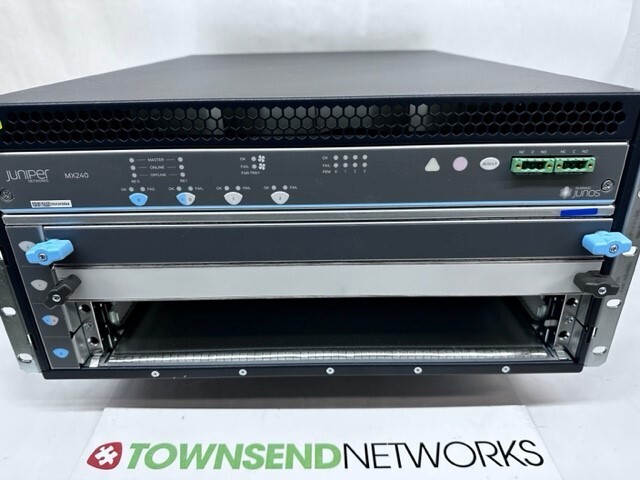 Juniper CHAS-BP3-MX240 Chassis w/2x SCBE2, 2x RE-S-X6-64G, 4x PWR-MX480-2520-AC
