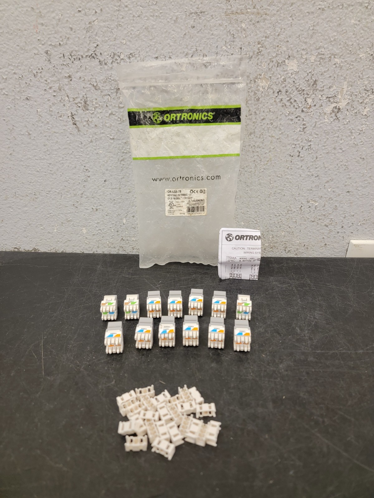(13) Ortronics Ks6 Fog White OR-KS6-78 