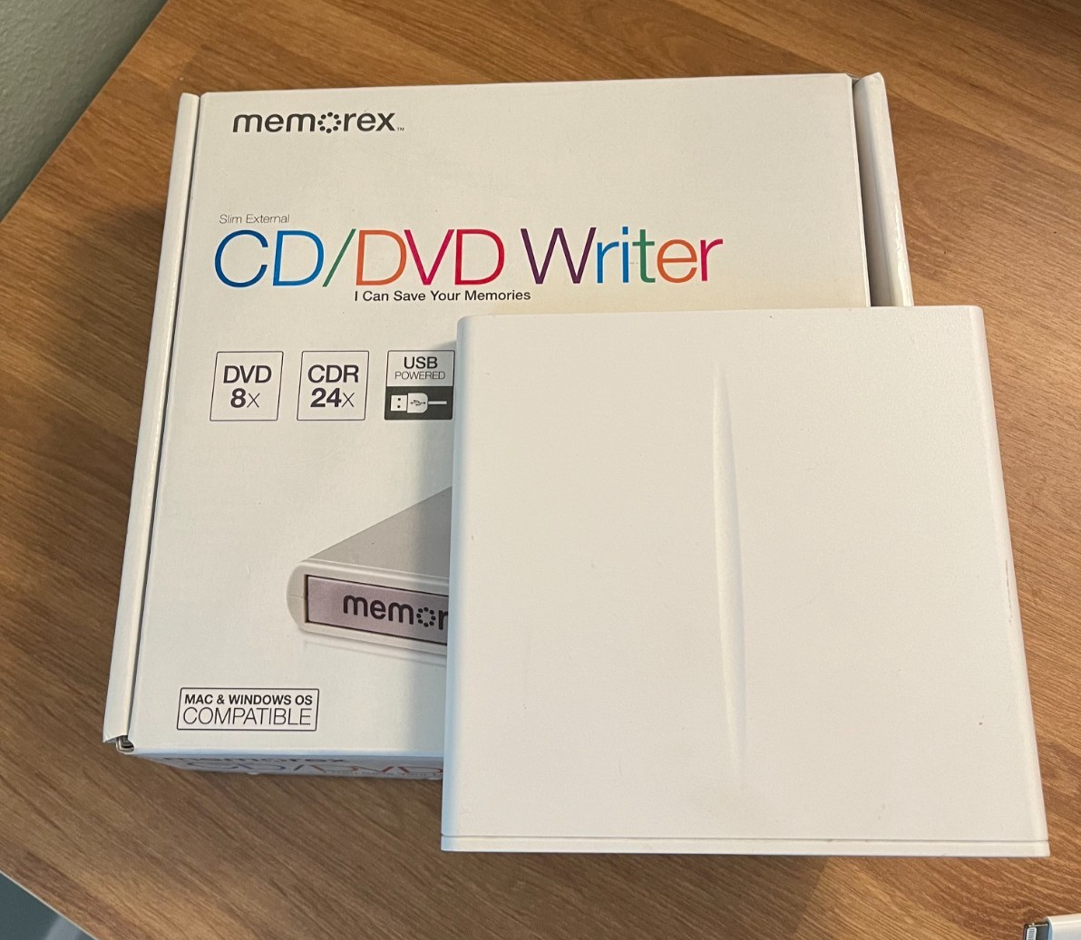 Memorex MRX-650LE v7 Slim External DVD / CD Recorder