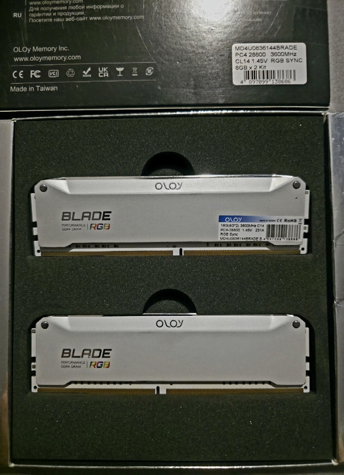 OLOy Blade RGB 16GB (2x8GB) DDR4-3600 CL14 UDIMM RGB Sync MD4U0836144BRADE