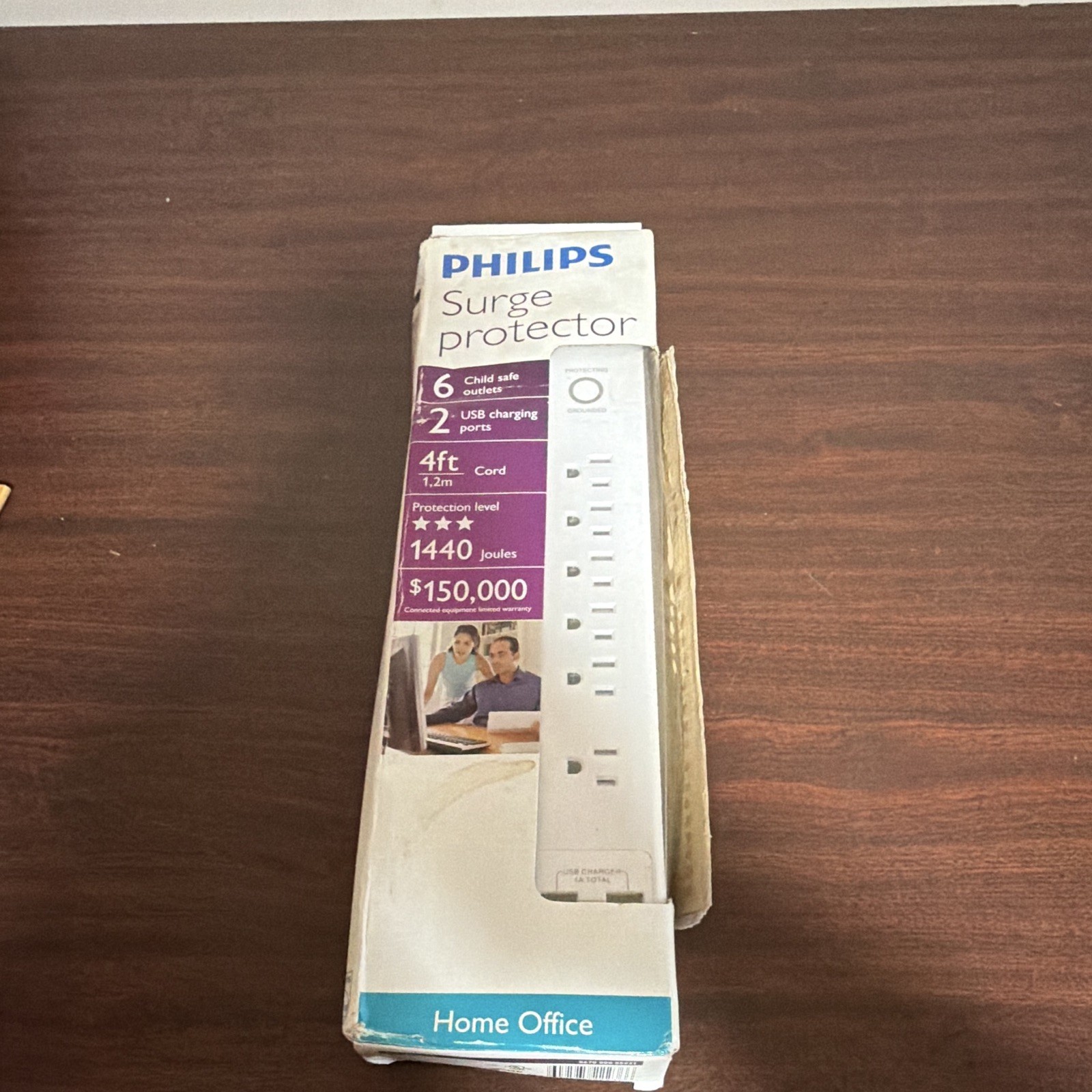 Philips SPP4068A/17 Surge Protector 6 Outlets 2 USB 4ft 1440J 15A