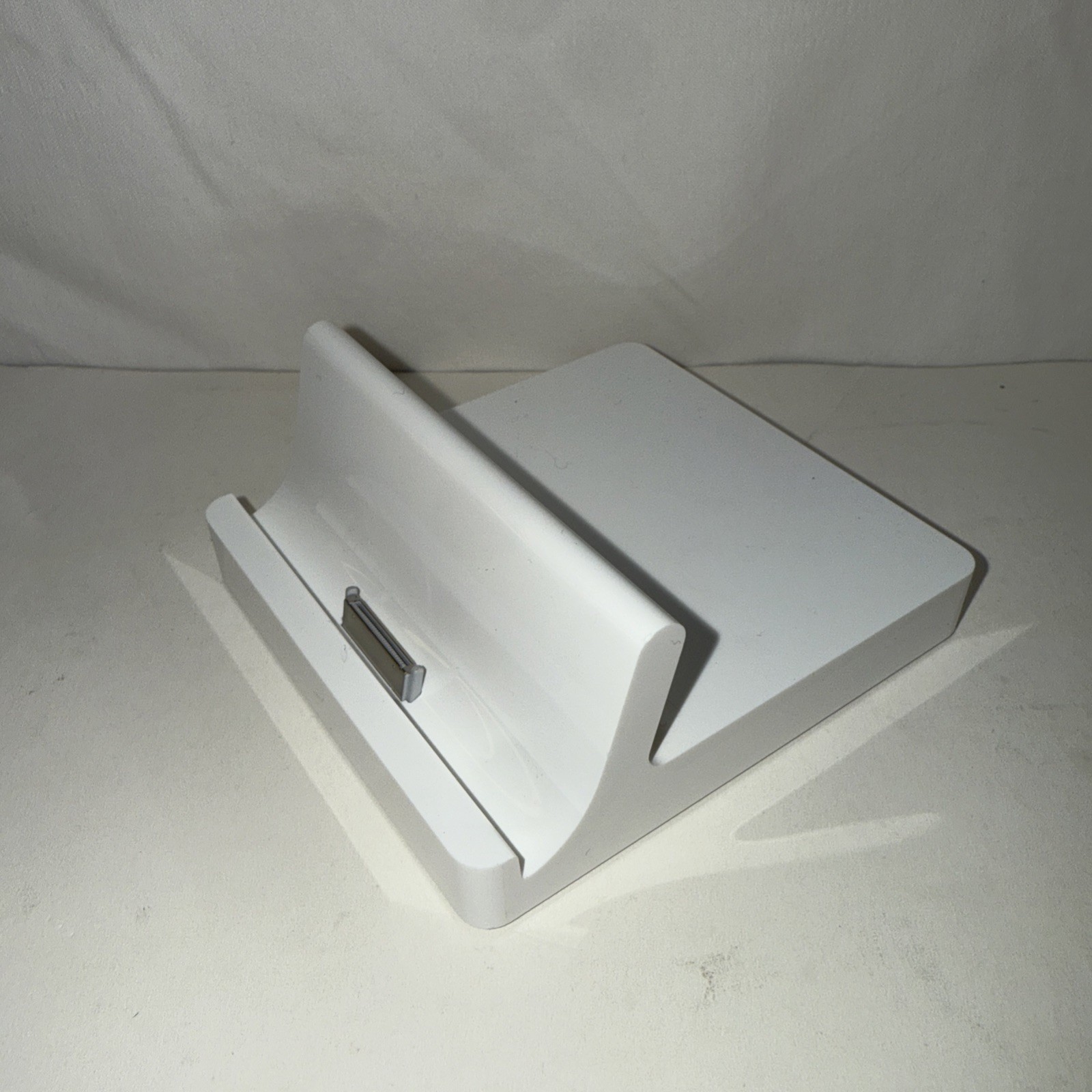 Apple iPad 1/2/3 Dock A1381 Charger Cradle Docking Base MC940ZM/A