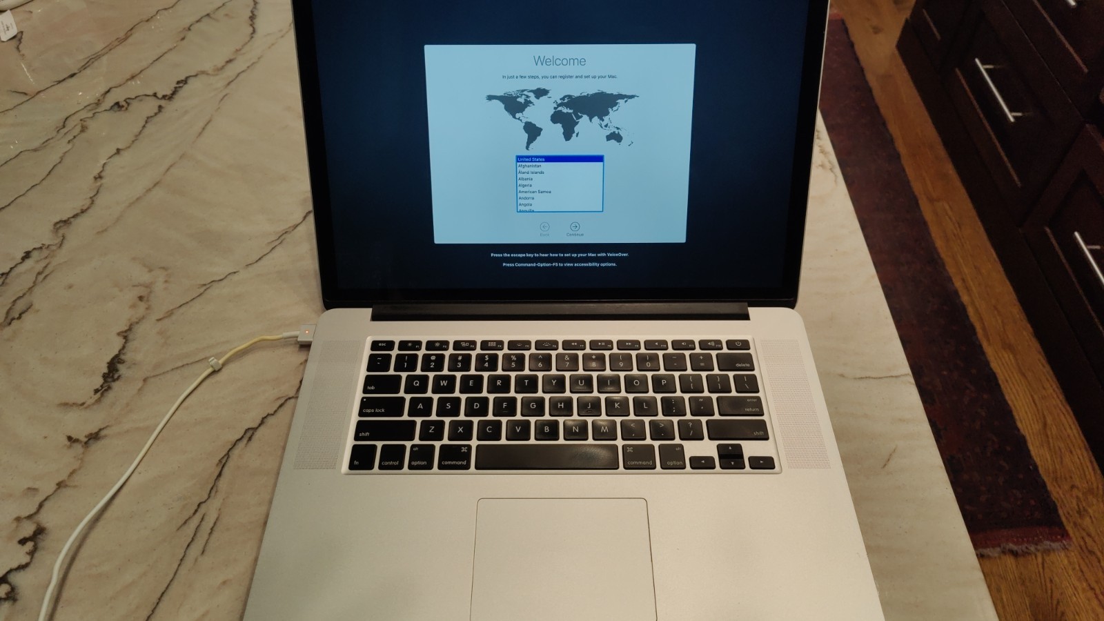 Apple MacBook Pro Retina 15.4'' (256GB SSD, Core i7-4770HQ, 2.2GHz, 16GB RAM)...