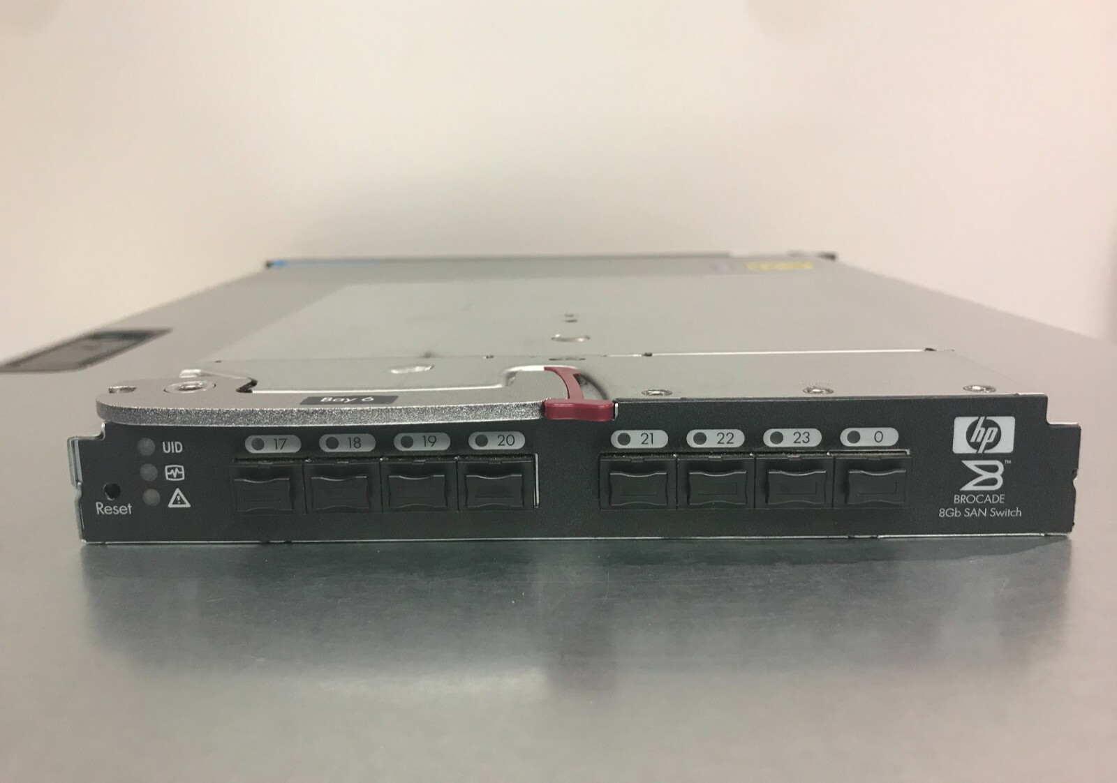 HP 489865-002 B Series 8/24c Brocade SAN Switch for BladeSystem C-Class AJ821B