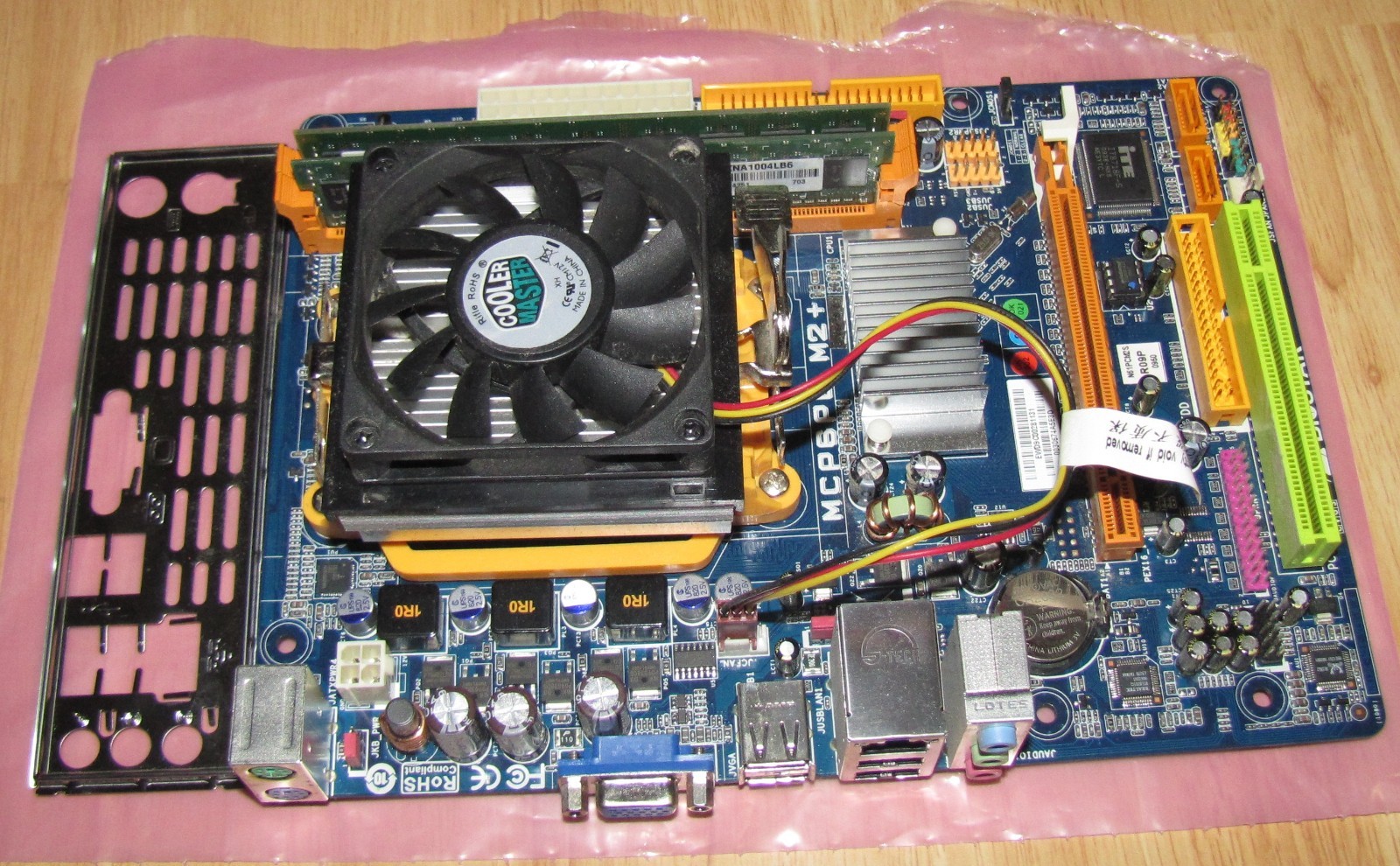 Biostar MCP6PB M2+ Dual Core AMD Sempron 2200 512MB Socket 462 Gamer Motherboard