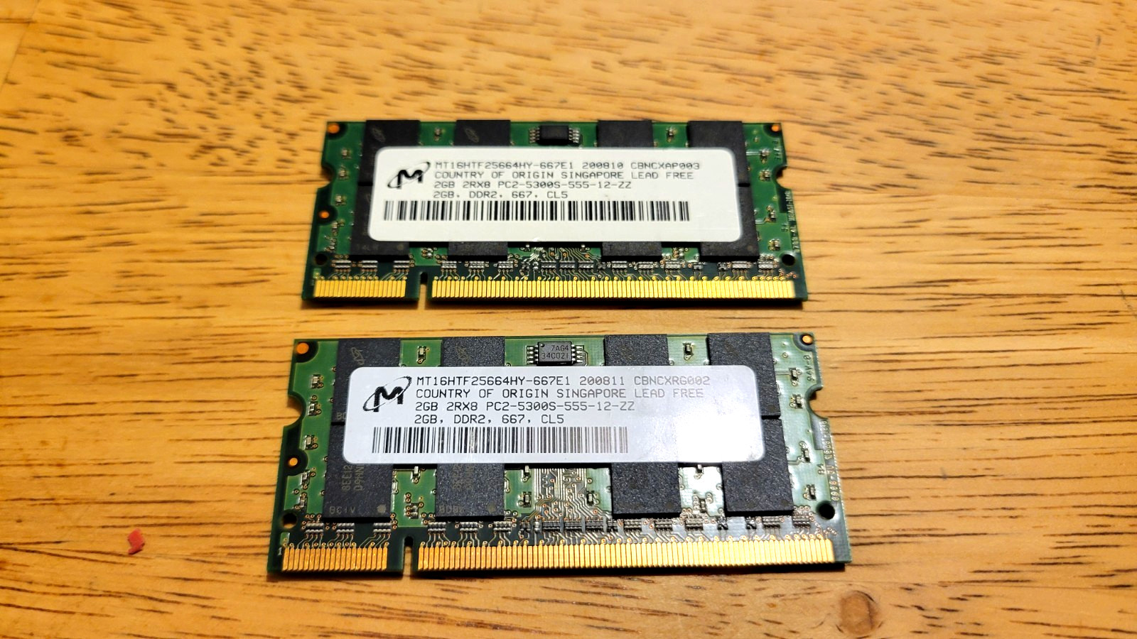 Micron 4GB (2 x 2GB) DDR2 SO-DIMM 200-pin 667 MHz PC2-5300S Laptop RAM