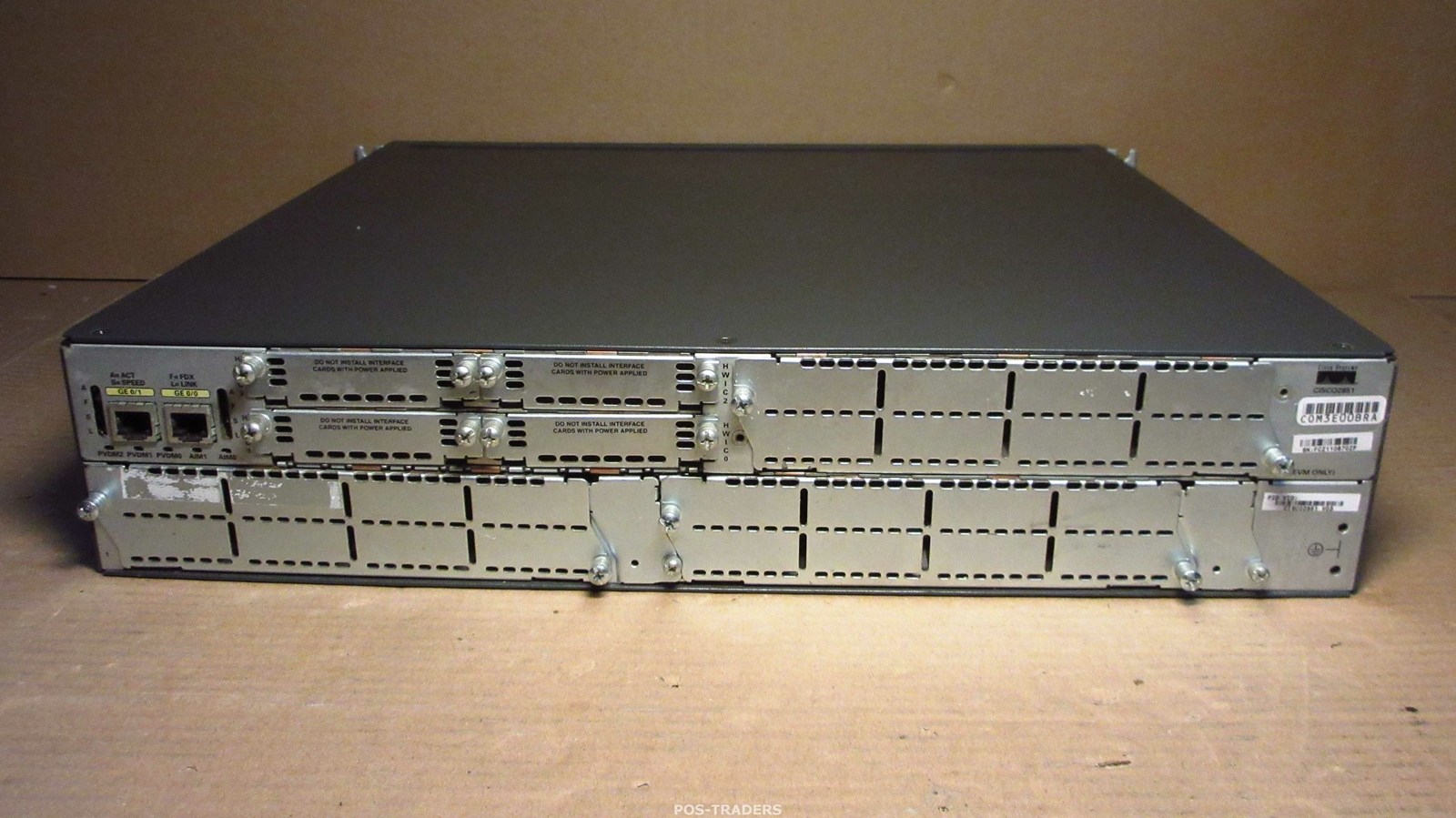 Cisco 2851 V03 2-Port Gigabit Wired Integrated Services Router INCL RM EARS