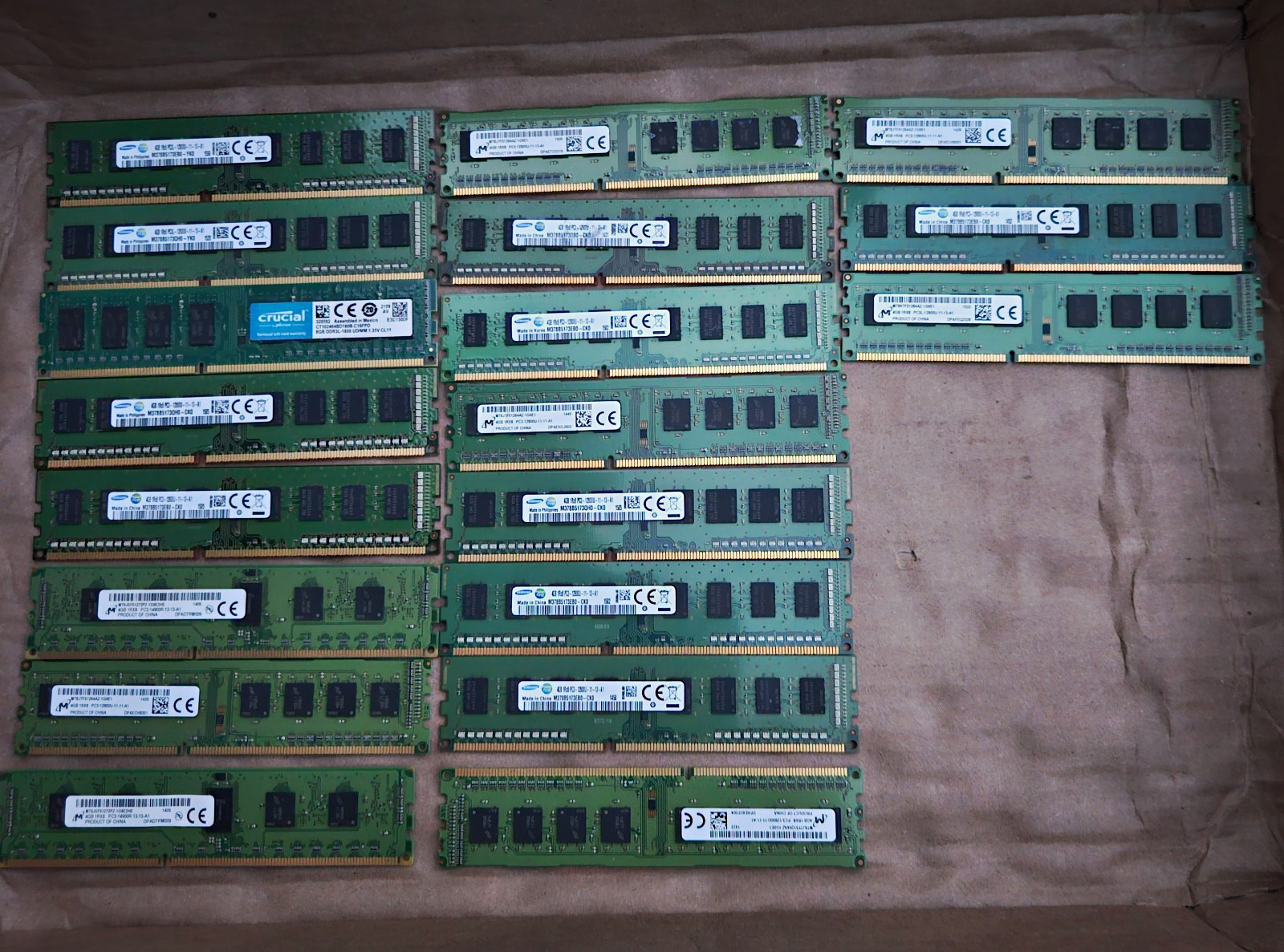 Mixed Lot 84GB (12x) DDR3-1600 PC3-12800U 240-Pin DIMM UDIMM RAM