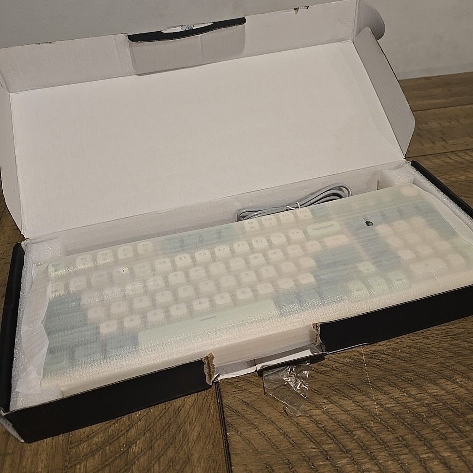 AULA S99 99-Key Tri-Mode Bluetooth 2.4GHz USB-C Gaming Keyboard