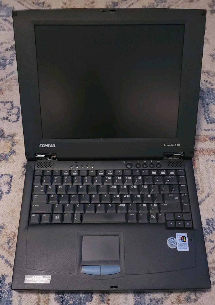 Compaq Armada 110 12" Laptop Intel Celeron *UNTESTED*