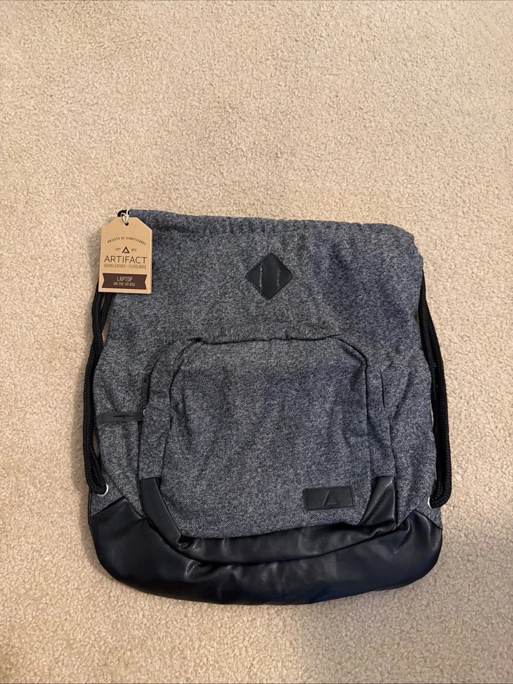 Artifact NY Laptop Bag Fits Most 15" Laptops Black and Gray