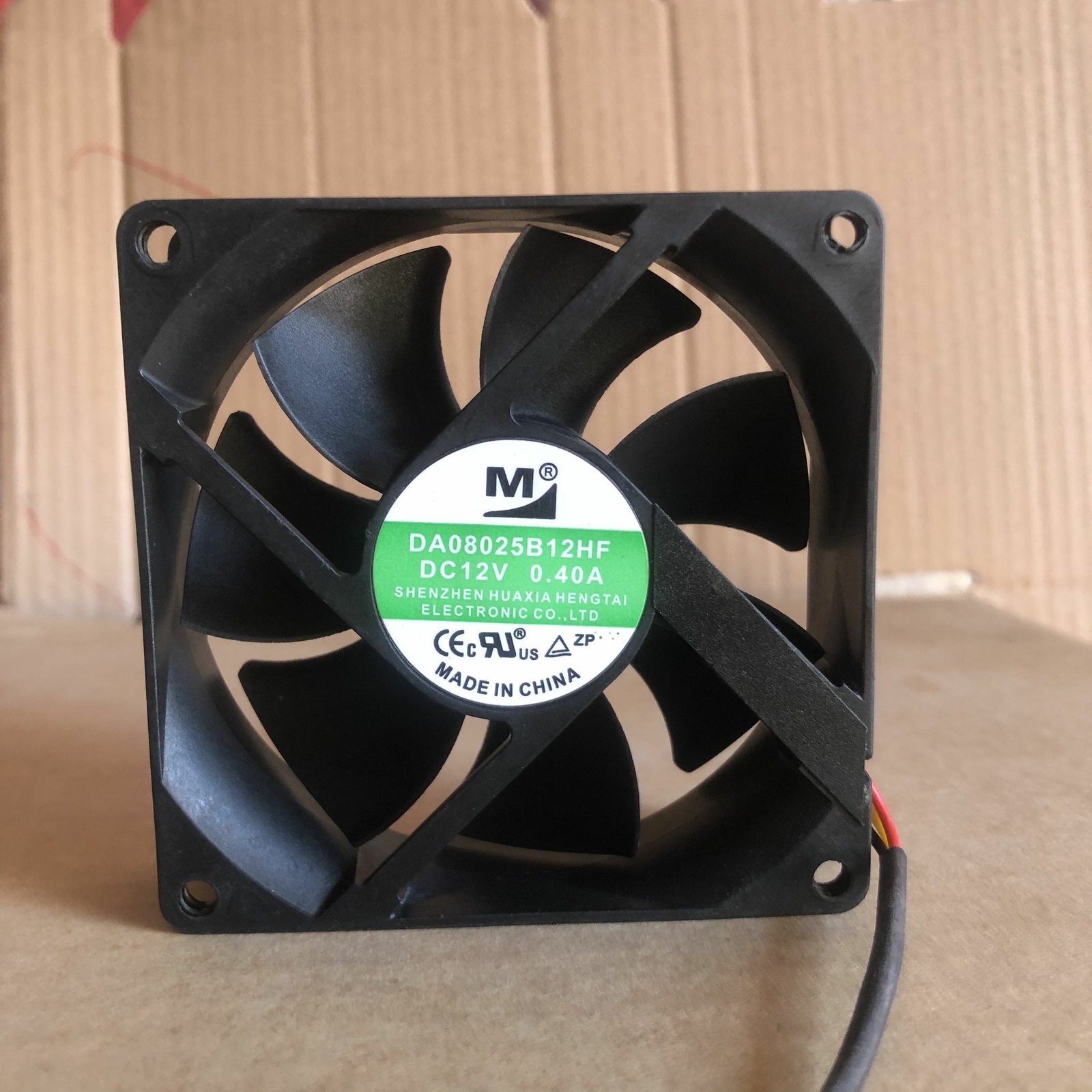 1X 3-wire power cooling fan M DA08025B12HF DC12V 0.40A 80*80*25MM 8025 8CM