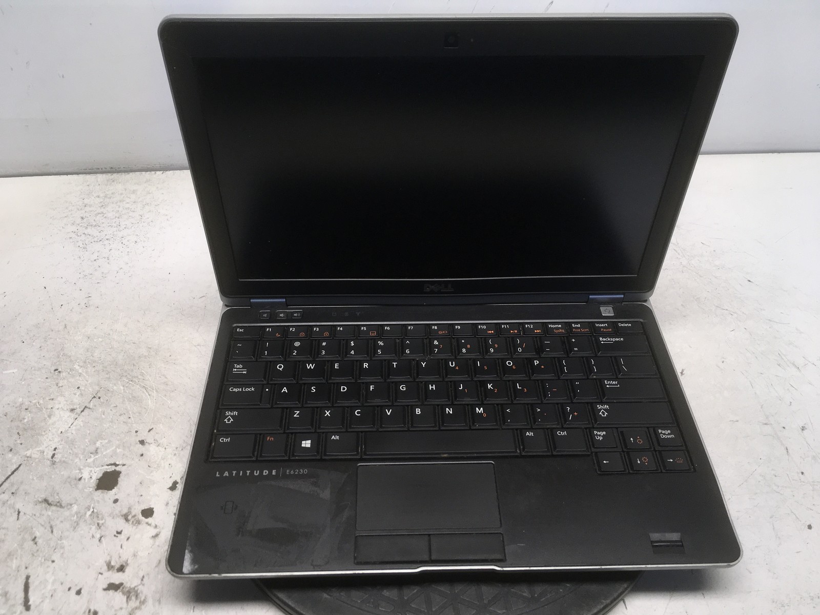 Dell Latitude E6230 Intel i5-3380M 2.9GHz 8 GB NO HDD No Batt