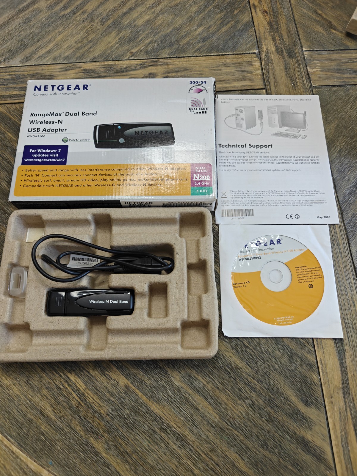 Netgear  RangeMax Dual Band Wireless-N USB Adapter - WNDA3100