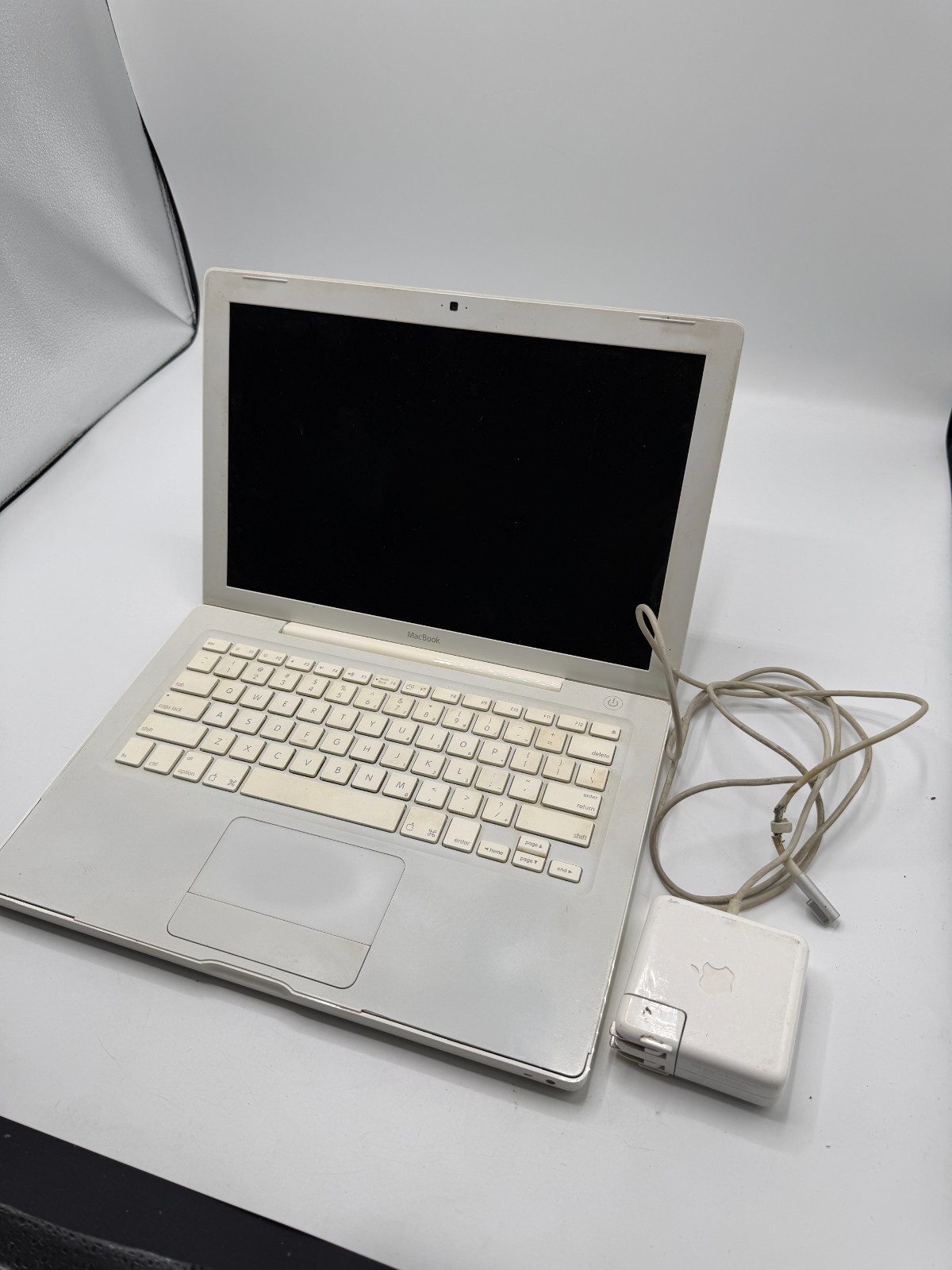 Apple MacBook 13 White Laptop A1181 Charger Bundle - TESTED WORKING - AS IS