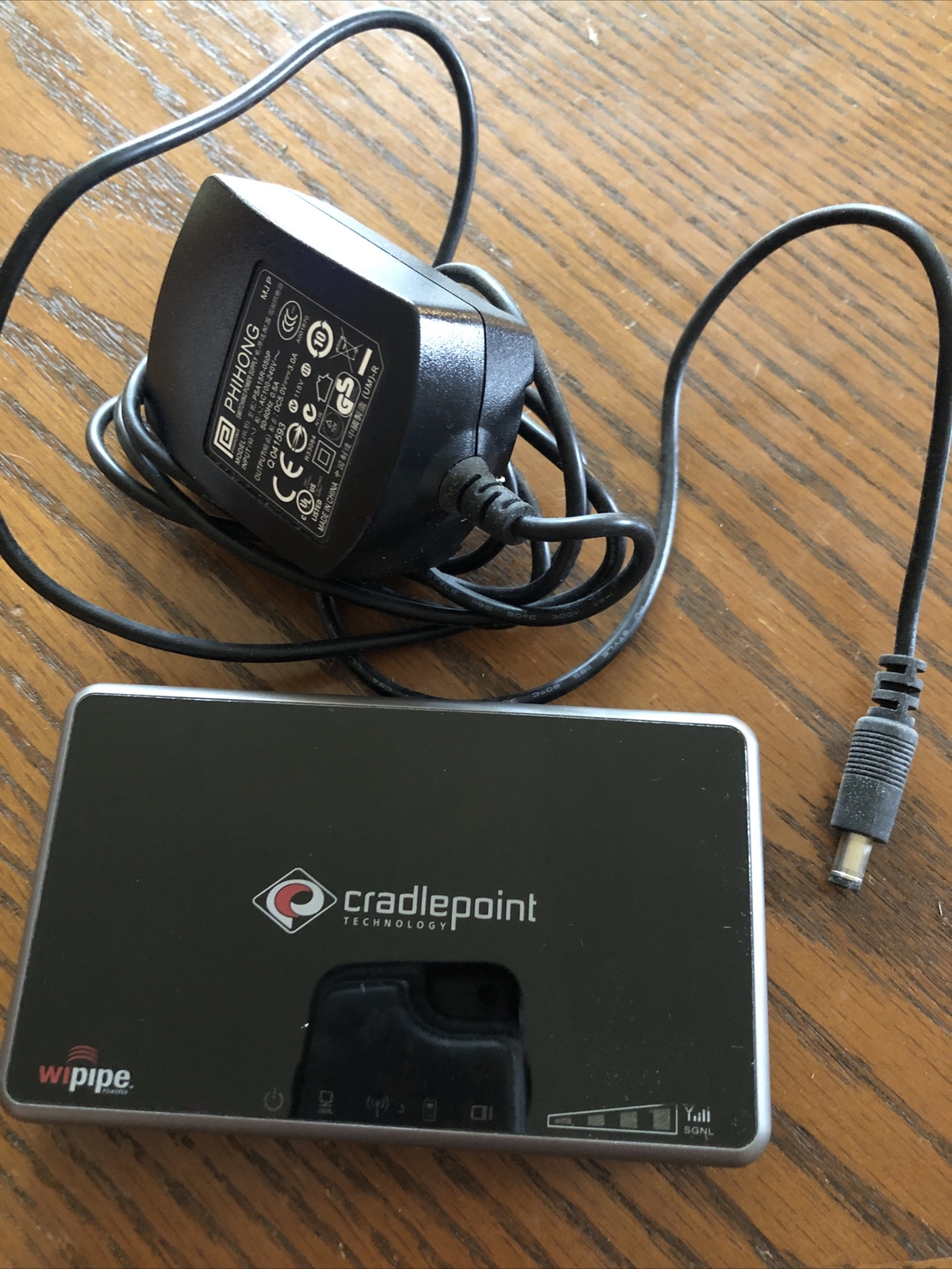 Cradlepoint CTR500 6.75 Mbps 2-Port 10/100 Wireless G Router