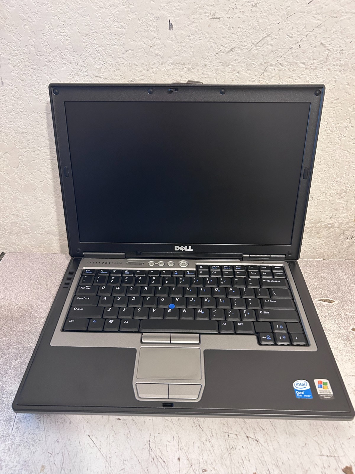Dell Latitude D620 14" Display Core Duo CPU No HD No AC Adapt No Batt Etched Lid