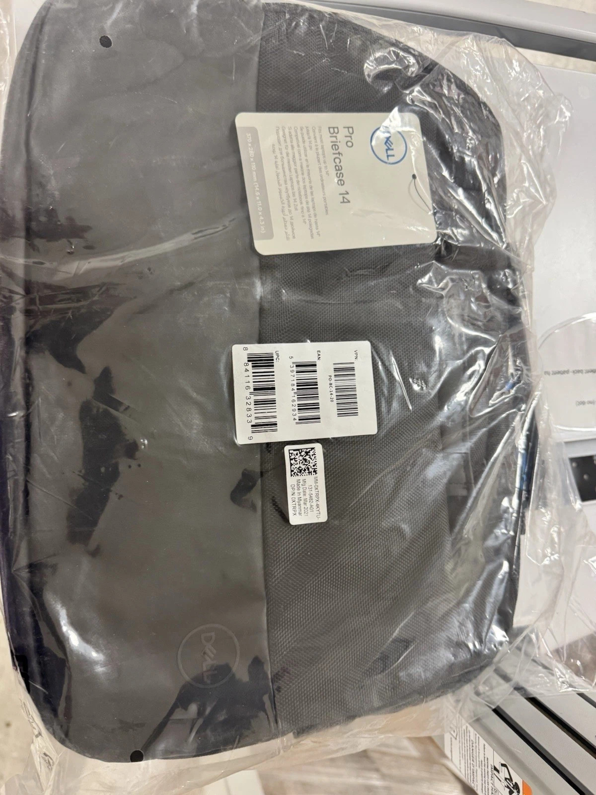 Lot of 10 NEW Dell Pro Briefcase 14"  Laptop Carrying Case Polyester Genuine R2