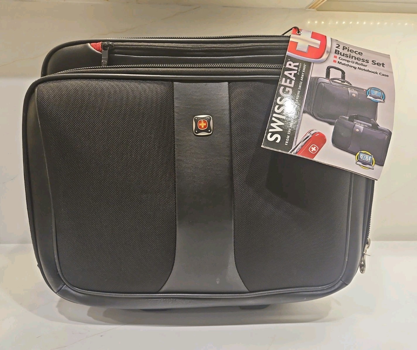 SwissGear by Wenger New Black Comp-U-Roller Business Luggage 