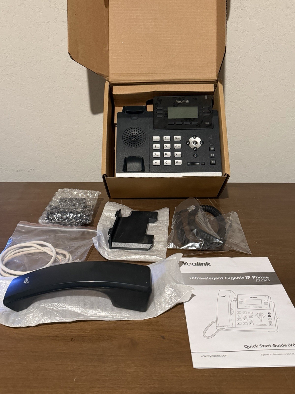 Open Box YEALINK SIP-T42S Ultra Elegant Gigabit IP PHONE