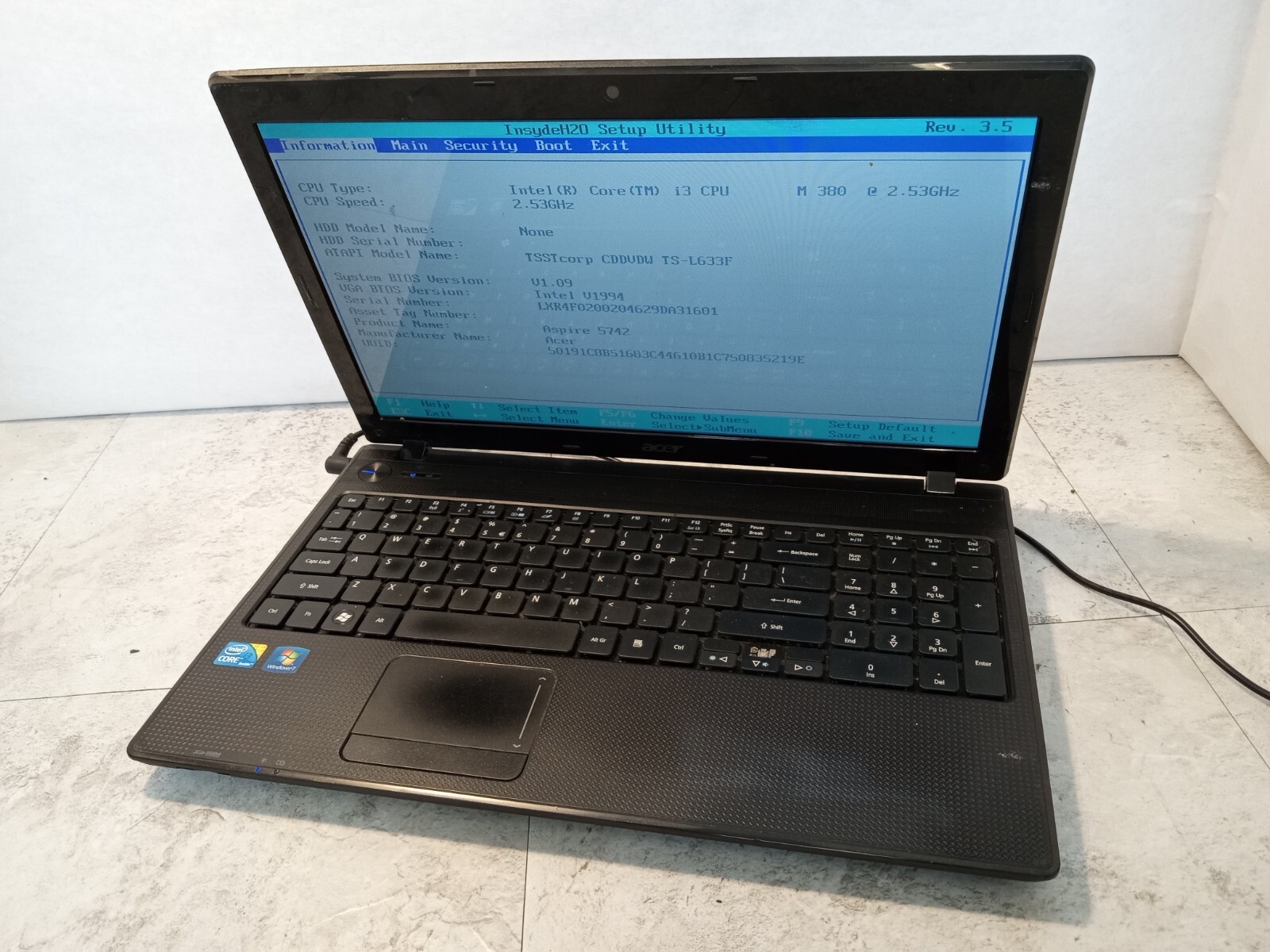 Acer Aspire 5742-7120 15.6" Laptop Intel Core i3-380M 2.53GHz *READ* -FM
