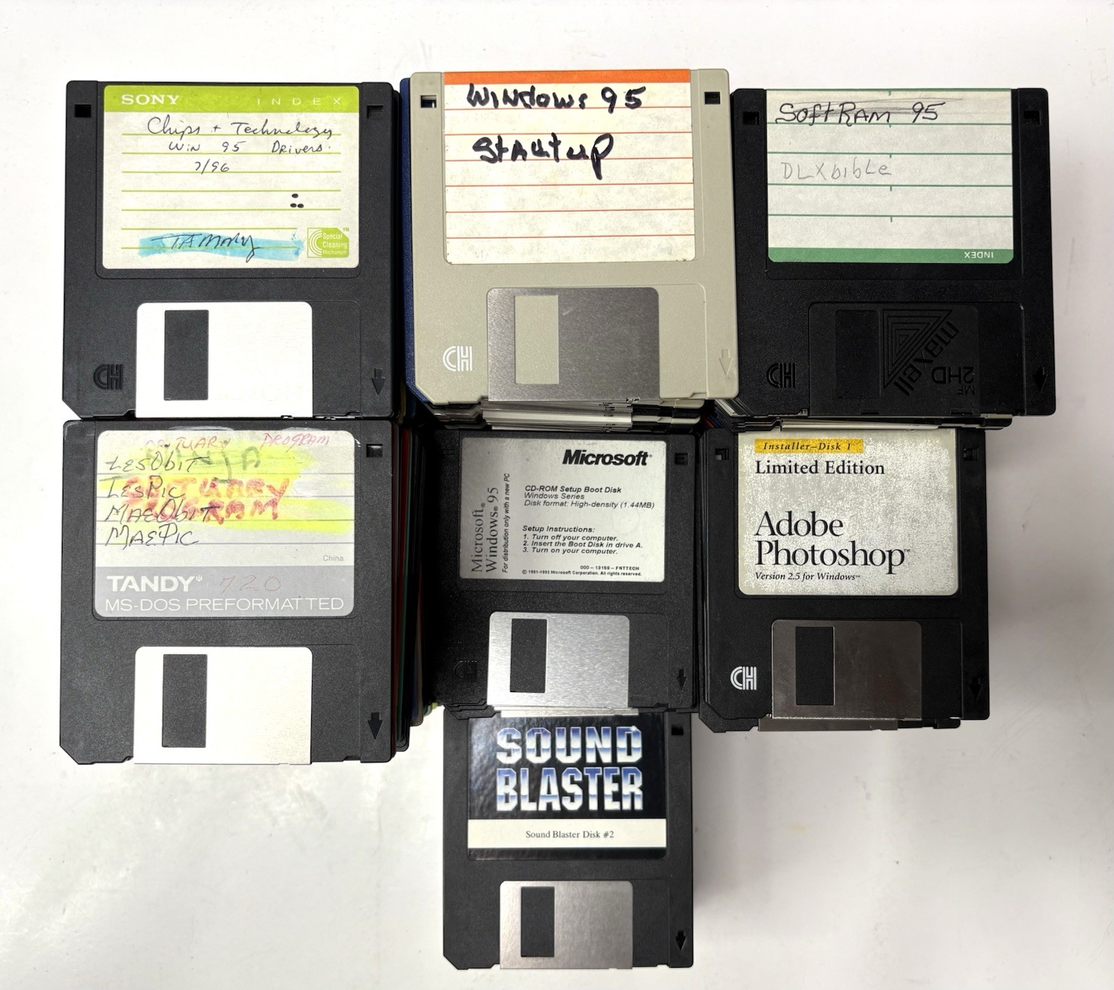 Lot of 178 Used Software Backup Floppy Disks Diskettes 3.5" 1.44 MB Disks 1990s