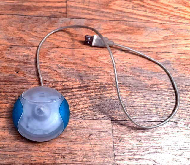Vintage Apple Wired USB Mouse Hockey Puck Round Teal M4848 WORKS