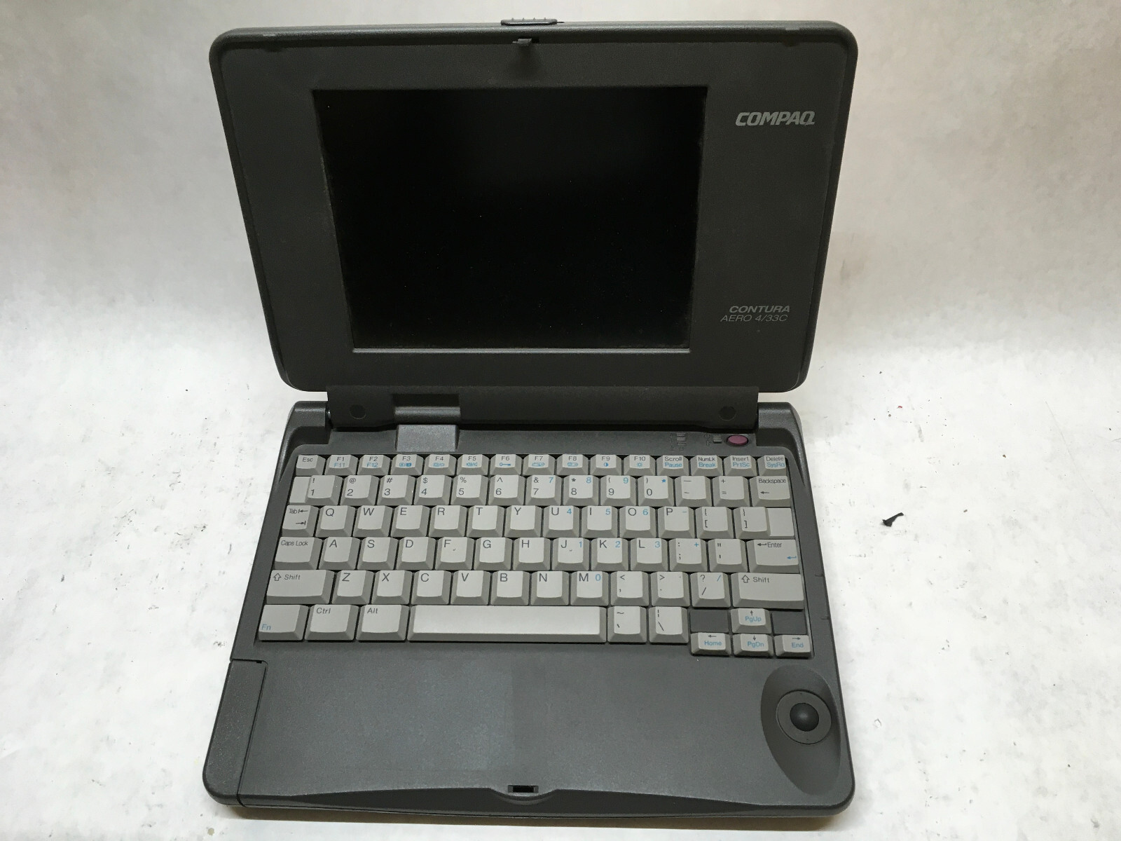 VINTAGE Compaq Contura Aero 4/33C i486SX-S 4MB RAM FOR PARTS, NO POWER -EQ