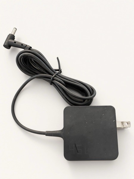 ASUS 45W 19V 2.37A AC Adapter Laptop Charger Power Supply 0A001-01102200