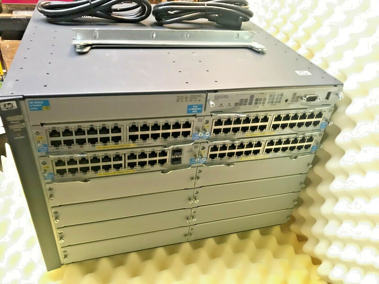 J9532A HP Procurve 5412-92G-PoE+-2XG v2 zl Switch w/  Premium Software USED