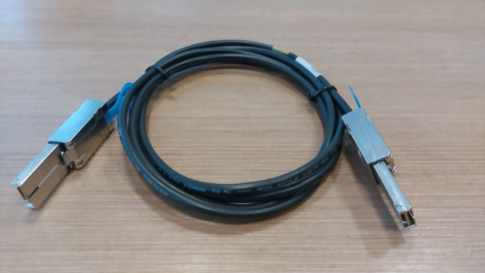 HP 430066-001 Mini SAS Cable SFF-8088 to SFF-8088 2m for StorageWorks Systems