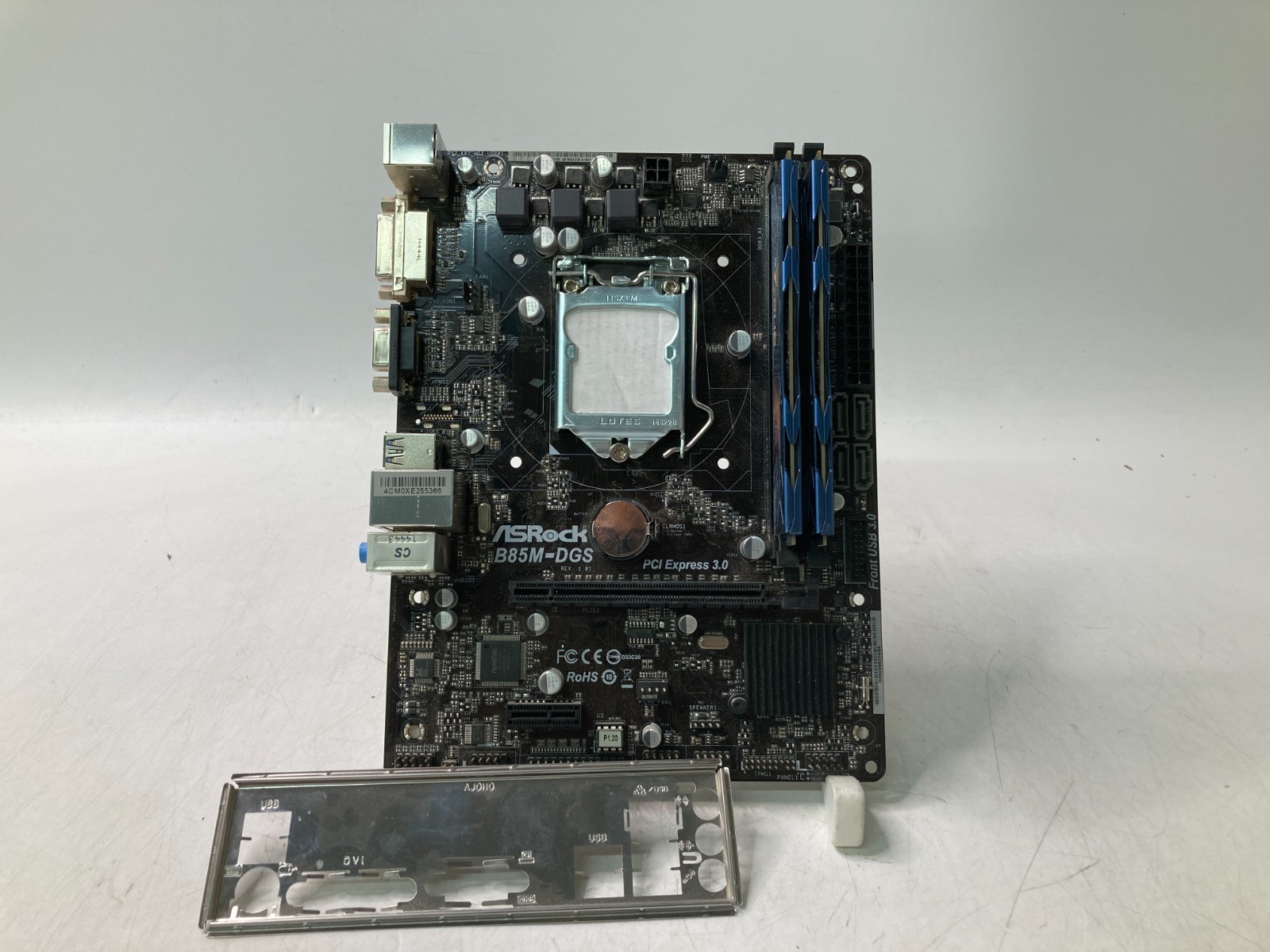 Asrock B85M-DGS LGA 1150 mATX Motherboard 4th Gen w/ 8GB DDR3 Ram