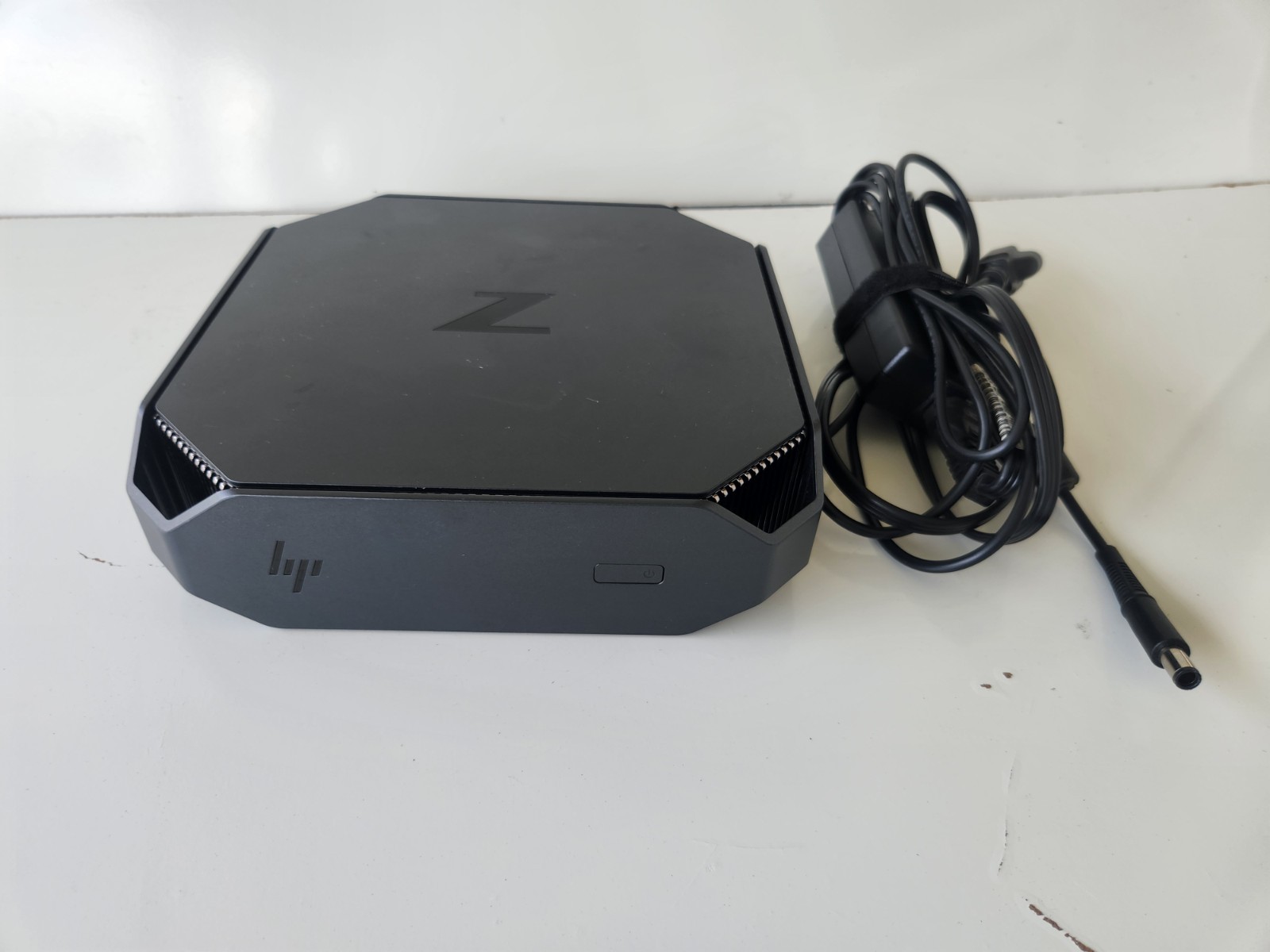 HP Z2 Mini G3 WS Xeon E3-1245 V6 3.70GHz 16GB DDR4 256GB SSD wind 11 pro