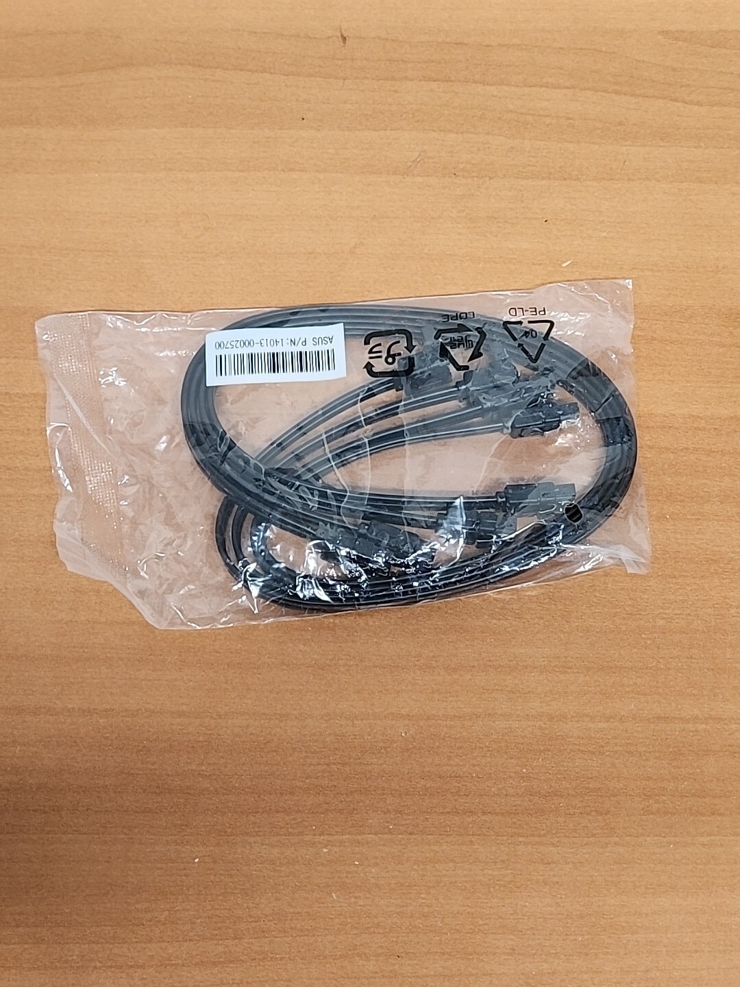 Asus #14013-00025700 Sata 3, SSD, HDD, Locking Cables Pack of 4 New Sealed
