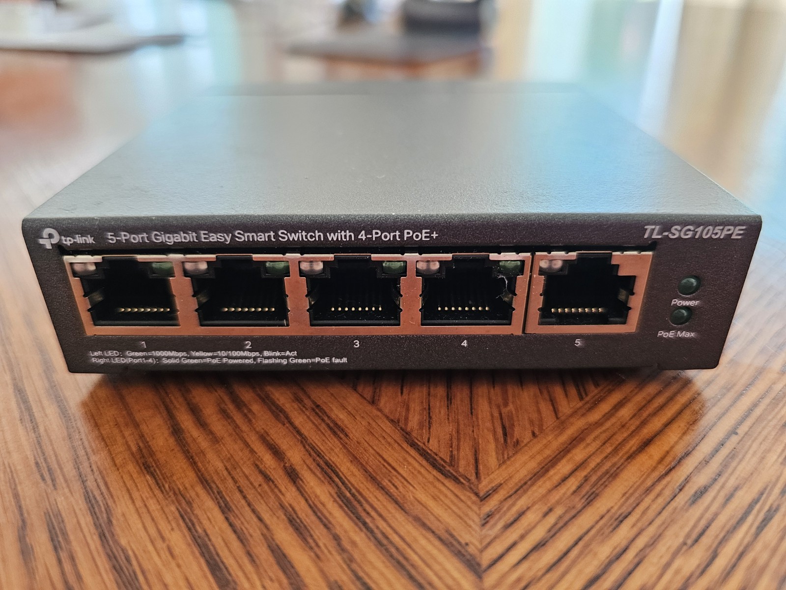 TP-Link TL-SG105PE 5-Port Gigabit Ethernet PoE+ Switch (No Power Supply)